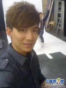 周志文[西華大學教授]