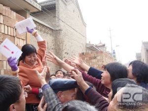 農家女書社辦到家門口