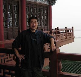 於長江[北京大學副教授]