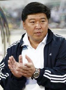 徐弘[大連實德隊和中國國家隊的隊長]