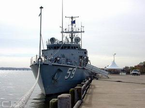 美國“聖安東尼奧”級兩棲船塢運輸艦