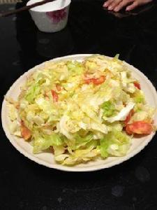 番茄土豆炒圓白菜 番茄土豆炒圓白菜