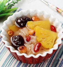 鳳梨銀耳湯 鳳梨銀耳湯