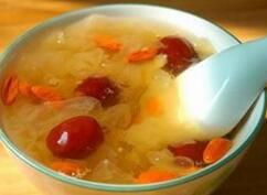 紅棗銀耳湯