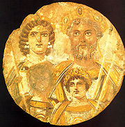 塞維魯王朝的家族壁畫。皇帝卡拉卡拉登基後，抹除畫中其兄弟蓋塔的臉