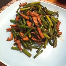 蒜苔蘑菇炒肉絲 蒜苔蘑菇炒肉絲