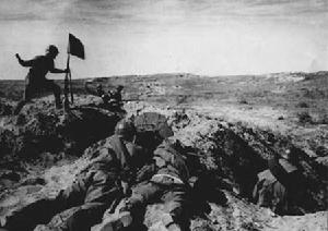 蘇軍向日軍發起猛烈的攻擊。二戰時期蘇聯紅軍以堅韌頑強而著稱，這是東西方軍事史專家公認的。