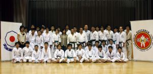 香港空手道健武會為日本正武館駐港主要支部之一。由浦國良(首席師範六段)，魯建洪(師範五段)，梁雅尼(師範代四段)等資深正武門生創辦