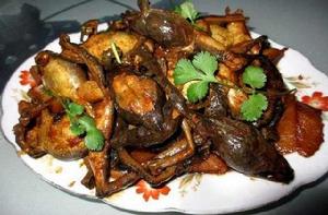 醬燜林蛙 醬燜林蛙