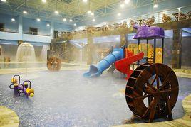 三仙山溫泉游泳館 三仙山溫泉游泳館