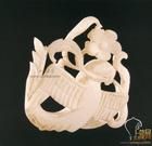 鳥銜花形玉佩 鳥銜花形玉佩