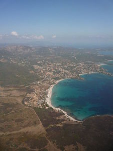 俯瞰撒丁島奧爾比亞