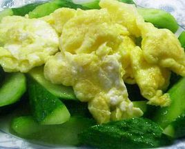 黃瓜雞蛋刮油法 黃瓜雞蛋刮油法