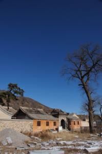 靈岳寺村 靈岳寺村