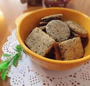 黑芝麻豆渣餅乾 黑芝麻豆渣餅乾
