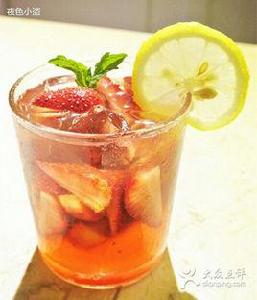草莓檸檬雞尾酒 草莓檸檬雞尾酒