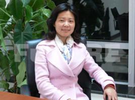 王萍[東華大學教授]