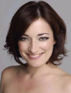 勞拉·米歇爾·凱利 勞拉·米歇爾·凱利