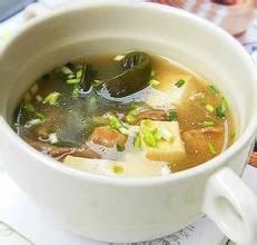 木魚海帶豆腐湯 木魚海帶豆腐湯