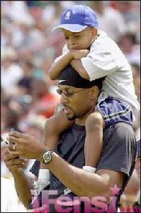 阿倫佐&middot;莫寧