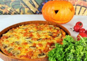 熏雞肉蘑菇披薩 熏雞肉蘑菇披薩