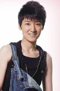 李薇薇[2006超級女聲長沙唱區第6名]