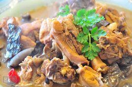 松菇燉雞 松菇燉雞