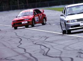 汽車跑偏 汽車跑偏