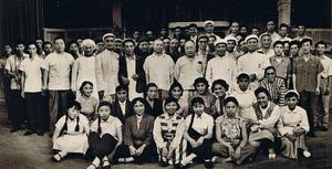 前排右二為林燕玉