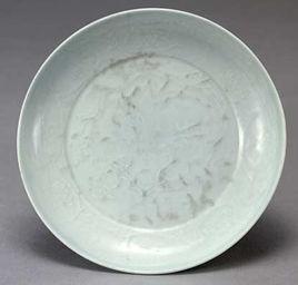 元代卵白釉印花太禧銘盤 元代卵白釉印花太禧銘盤