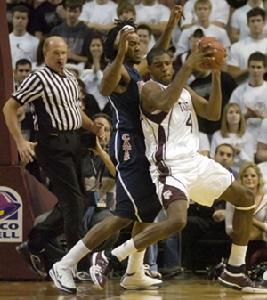 奇內梅魯&middot;埃洛努