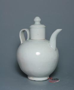 樂平窯青白釉執壺