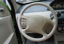 路寶內部方向盤圖1