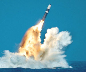 三叉戟式潛射飛彈