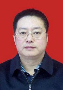 尹乃明[六師五家渠市黨委書記、政委。]