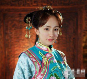 《宮鎖心玉》人物介紹之八福晉洛晴川--楊冪飾