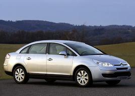 雪鐵龍凱旋 雪鐵龍凱旋