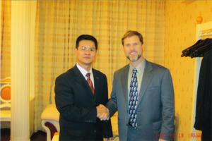 陳延峰先生與演講大師傑夫&middot;耶格合影