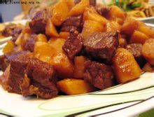 土豆燉牛肉有關圖片