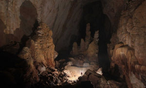 越南廣平省Doong洞穴