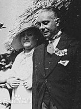 特魯希略和妻子比恩貝妮達（1934年）