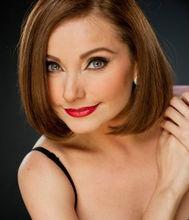 伊利莎白 &middot; 阿花亞