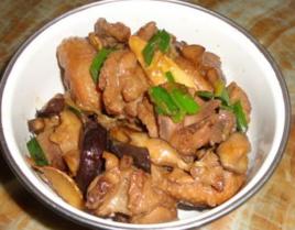 鴨肉燜香菇 鴨肉燜香菇