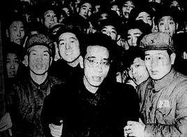 王康年[原上海大康藥房經理]