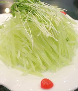 香椿拌萵筍 香椿拌萵筍