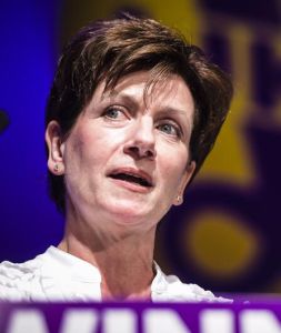 戴安·詹姆斯 戴安·詹姆斯