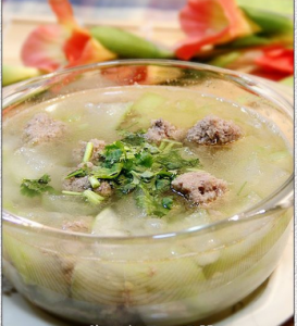 羊肉丸子冬瓜湯