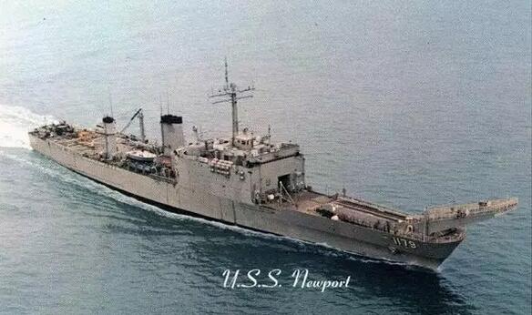 新港級首艦新港號