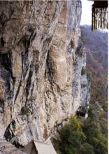 龍門洞[陝西省隴縣龍門洞]