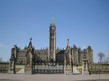 加拿大國會大廈四面鐘